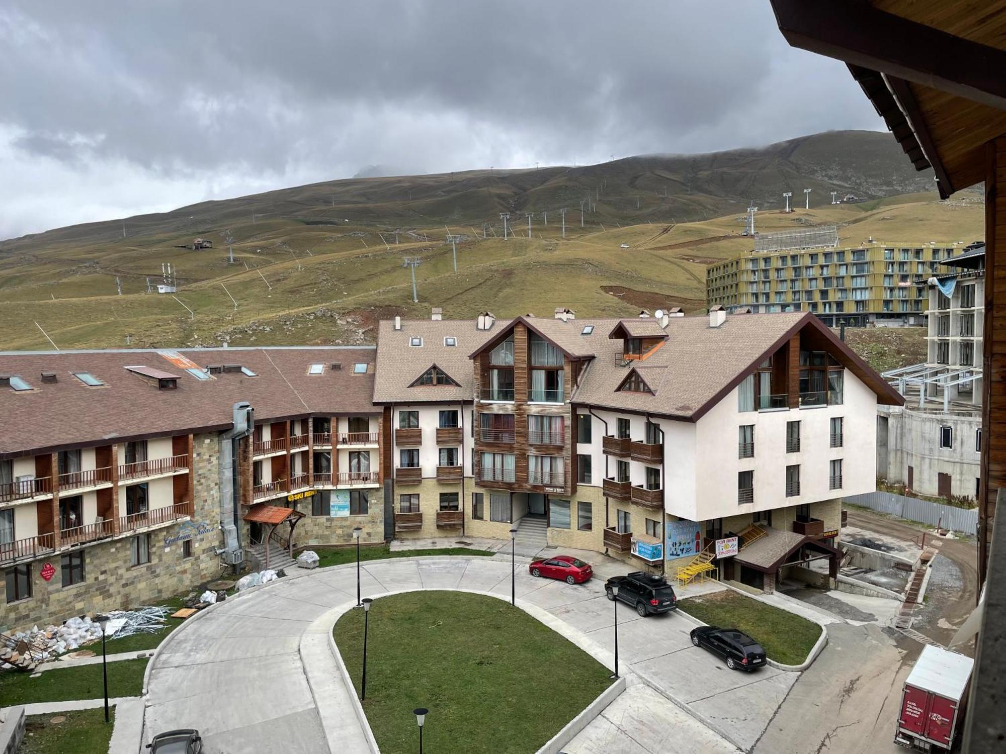New Gudauri Suites Exterior photo
